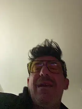 maxximere online show from March 27, 2026, 10:42 pm