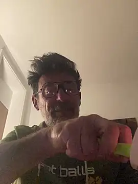 maxximere online show from April 18, 2026, 12:25 am