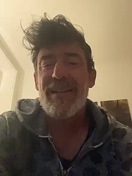 maxximere online show from April 24, 2026, 12:35 am