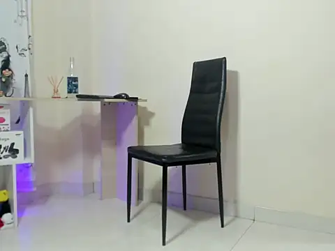 emely garcia online show from February 27, 2025, 10:20 pm