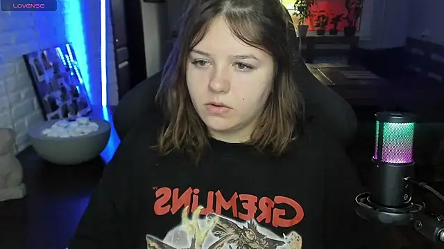 XNirvanaX online show from October 7, 2025, 4:31 am