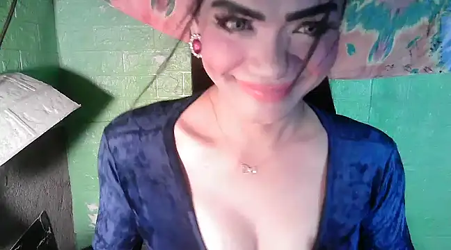 Rosebaumgardner1234 online show from March 16, 2025, 11:38 am