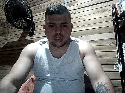 Arcangel 05 online show from April 8, 2026, 3:50 am