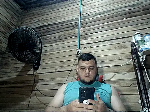 Snapshot of Arcangel_05 chatting on May 21, 2026, 4:19 am Arcangel 05 online show from May 21, 2026, 4:19 am