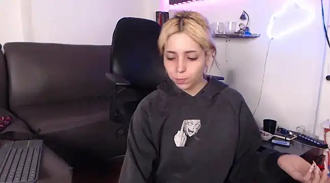 MaryJannes online show from March 7, 2025, 6:35 am