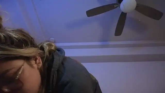 drizzypeach602 online show from January 17, 2025, 5:32 am