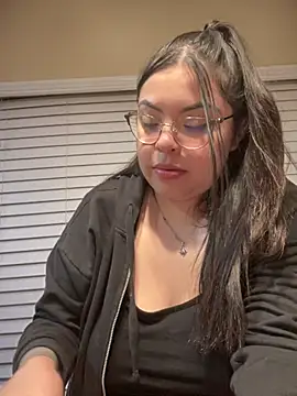 drizzypeach602 online show from March 8, 2025, 5:49 am