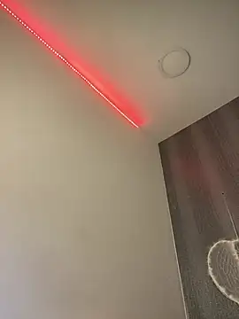 Amira Milker online show from December 15, 2024, 3:09 pm