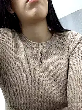 Amira Milker online show from February 11, 2025, 12:58 pm