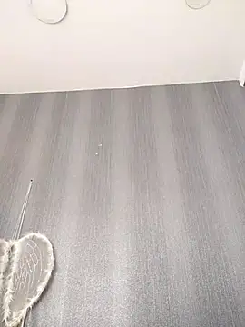 Amira Milker online show from September 17, 2025, 2:19 pm