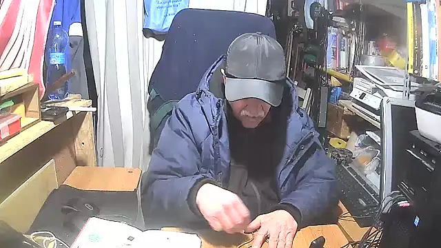 nonnomaturobisex online show from February 9, 2025, 8:54 am