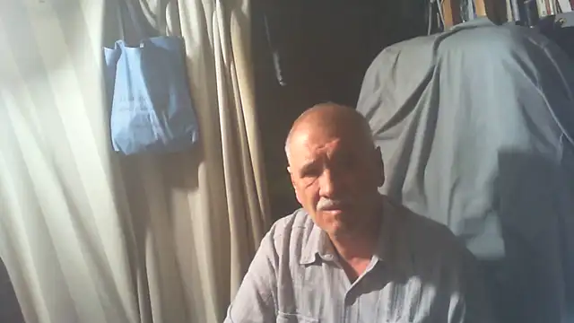 nonnomaturobisex online show from September 29, 2025, 7:35 am