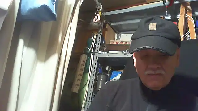 nonnomaturobisex online show from October 13, 2025, 8:14 am