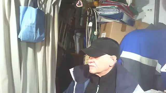 nonnomaturobisex online show from January 14, 2026, 8:31 am