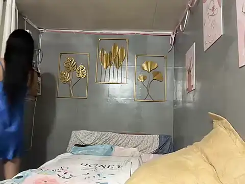 Delicate Savannah online show from October 1, 2025, 6:19 am