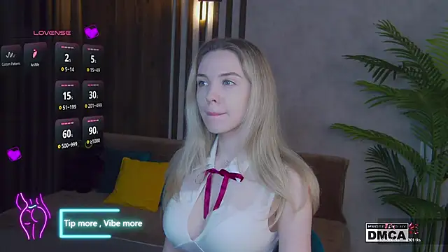 Holl1Would online show from February 23, 2025, 8:11 pm