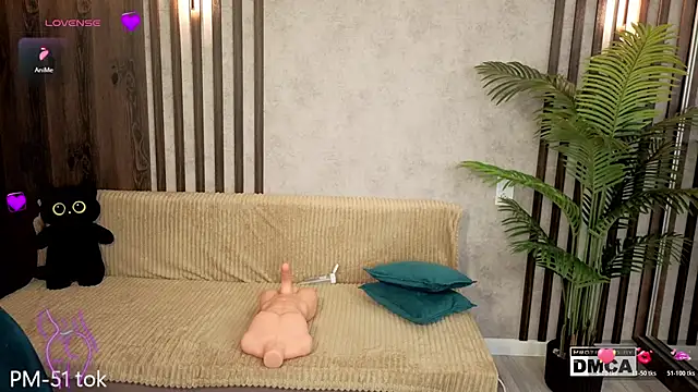 Holl1Would online show from March 31, 2026, 7:42 am