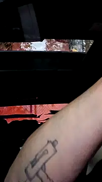 Roberts8inchcock online show from December 2, 2025, 2:06 am