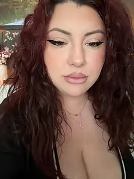 Snapshot of CurvyKimmy1 chatting on May 5, 2026, 9:28 am CurvyKimmy1 online show from May 5, 2026, 9:28 am