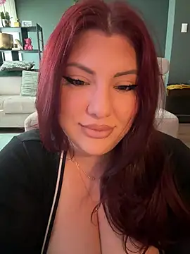 Snapshot of CurvyKimmy1 chatting on May 16, 2026, 9:28 am CurvyKimmy1 online show from May 16, 2026, 9:28 am
