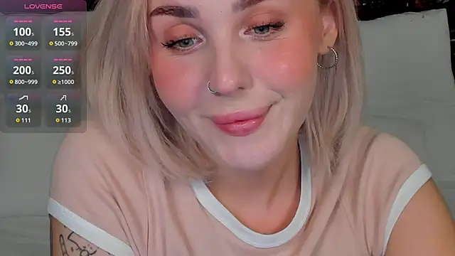 LianaFord online show from October 22, 2025, 11:26 pm