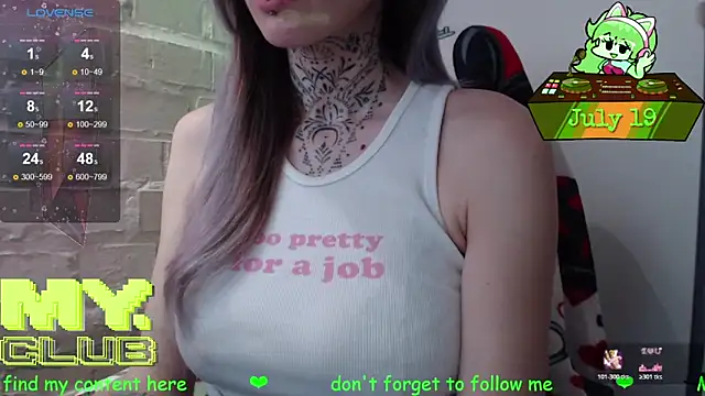 Witch Emma online show from July 19, 2026, 4:11 pm