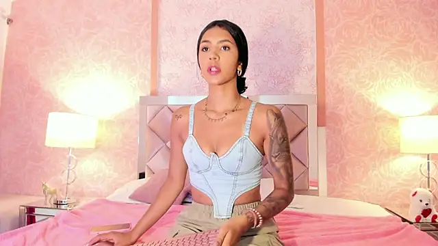 AntonellaRossi online show from September 11, 2025, 7:36 pm