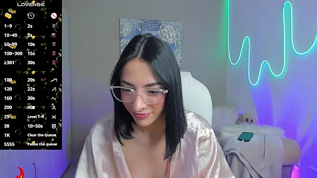 barbie scoth  online show from November 8, 2025, 9:35 pm