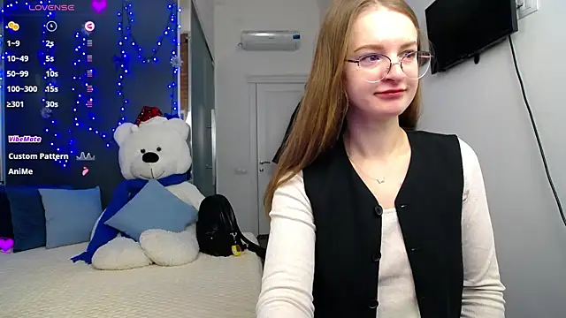 KateJonson online show from January 17, 2025, 7:41 am