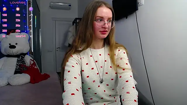 KateJonson online show from February 27, 2025, 12:45 pm