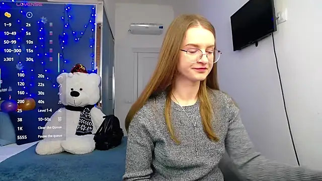 KateJonson online show from March 13, 2025, 7:31 am