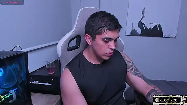 Snapshot of x-odixeo chatting on January 19, 2026, 1:09 am x-odixeo online show from January 19, 2026, 1:09 am