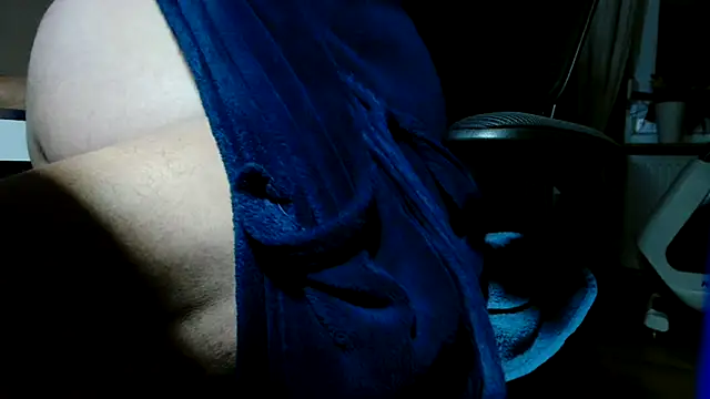 suedel65 online show from September 28, 2025, 3:34 am