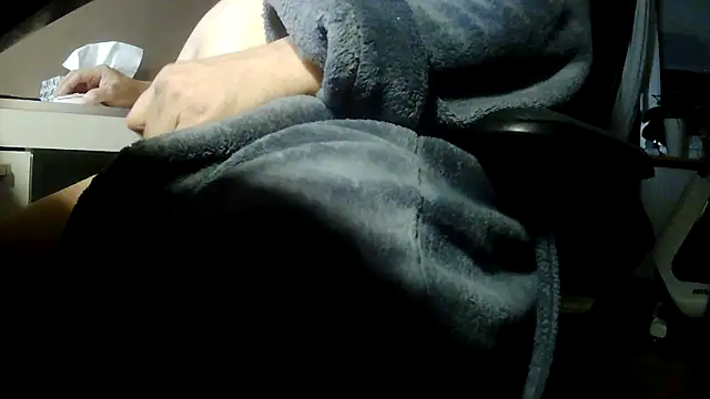 suedel65 online show from March 12, 2026, 4:29 am