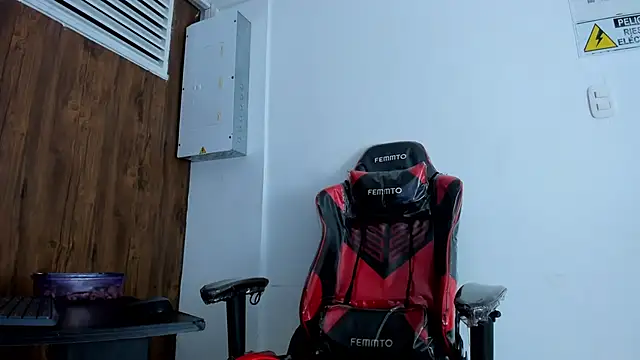 Cleopatra Trans online show from November 8, 2025, 7:45 pm