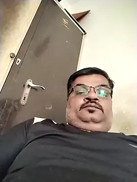 Desi Londa 143 online show from March 29, 2026, 7:41 am