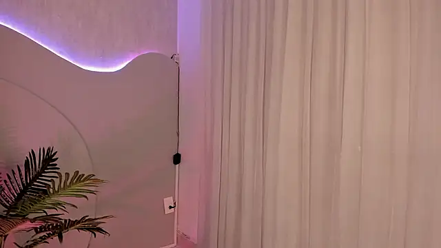 Emma Morgann online show from March 18, 2026, 1:25 pm