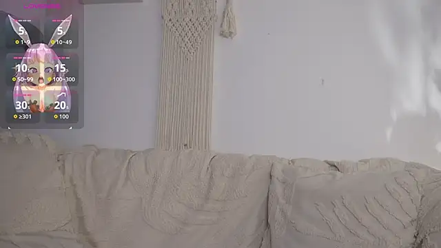 bunnycuteshy online show from January 8, 2026, 1:02 pm