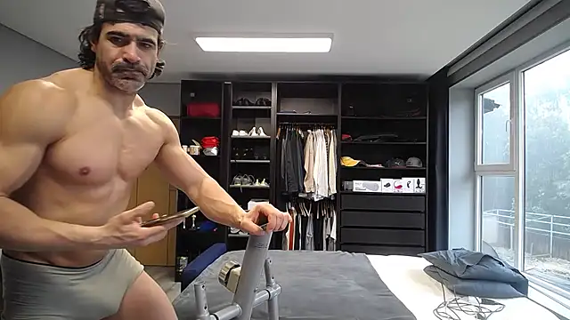 samricci21 online show from February 9, 2026, 1:15 pm