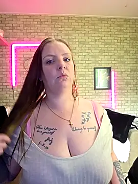 Snapshot of Melissa1994- chatting on May 13, 2026, 1:41 pm Melissa1994- online show from May 13, 2026, 1:41 pm