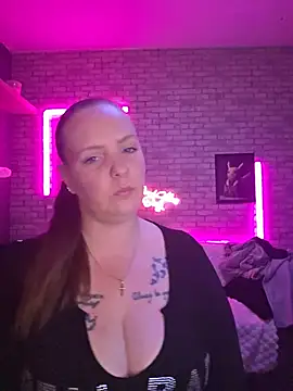 Snapshot of Melissa1994- chatting on May 17, 2026, 12:08 am Melissa1994- online show from May 17, 2026, 12:08 am