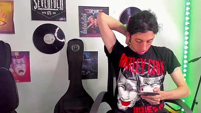 shelby  hotshoww online show from January 30, 2025, 12:16 pm