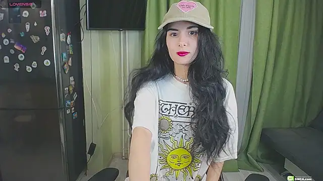 Snapshot of The_Blacksphinxxx chatting on February 18, 2025, 3:10 pm The Blacksphinxxx online show from February 18, 2025, 3:10 pm