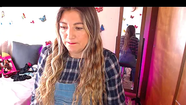 Jolie-Mature online show from September 20, 2025, 8:21 pm