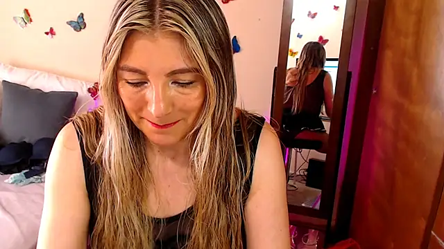 Jolie-Mature online show from October 2, 2025, 9:33 pm