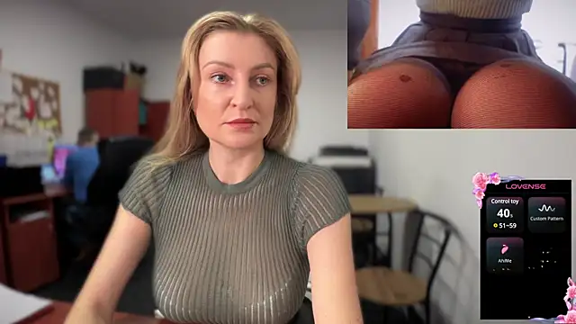 Snapshot of legsLONG chatting on January 2, 2025, 7:33 am legsLONG online show from January 2, 2025, 7:33 am