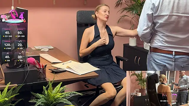 Snapshot of legsLONG chatting on September 19, 2025, 3:52 am legsLONG online show from September 19, 2025, 3:52 am