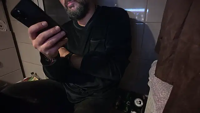 TigerOne19 online show from December 3, 2025, 9:13 pm