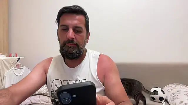 Snapshot of TigerOne19 chatting on May 27, 2026, 6:16 pm TigerOne19 online show from May 27, 2026, 6:16 pm