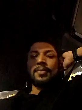 Snapshot of _IRRESISTIBLE_ chatting on February 22, 2025, 4:19 pm IRRESISTIBLE online show from February 22, 2025, 4:19 pm